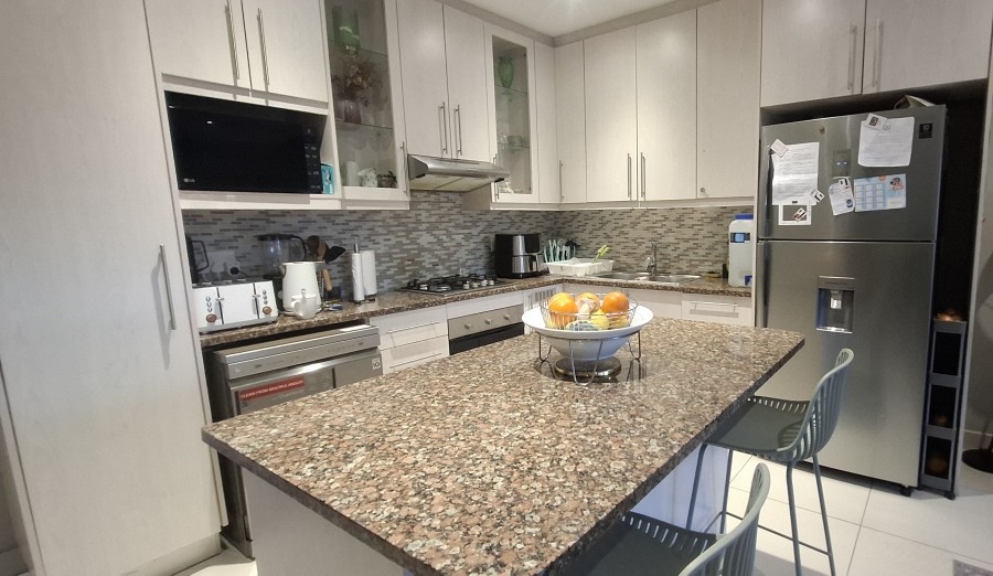 To Let 3 Bedroom Property for Rent in Beacon Bay Eastern Cape
